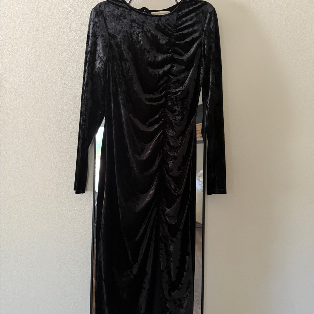 Elegant Black Velvet Dress